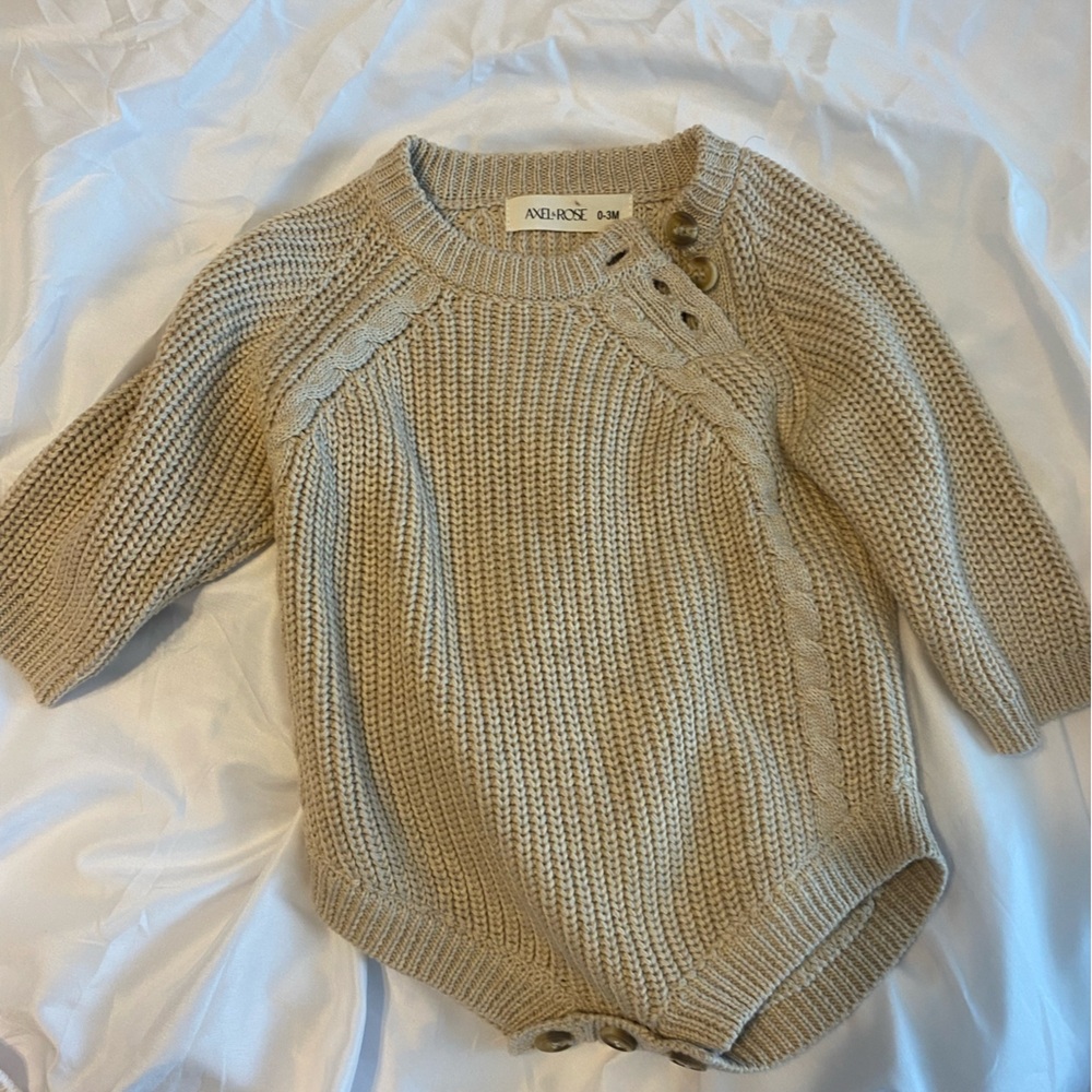 Axel & Rose long sleeve bodysuit